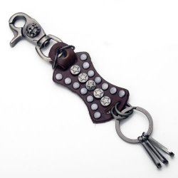 YOK-38 Leather keychain with skull and stars/stud design