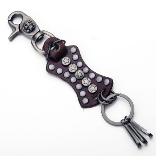 YOK-38 Leather keychain with skull and stars/stud design - Click Image to Close