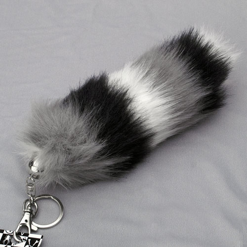 YWK02S White fur ball keychain - Click Image to Close